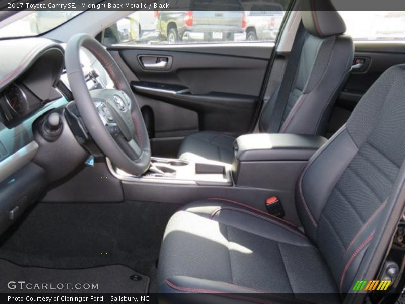 Midnight Black Metallic / Black 2017 Toyota Camry SE