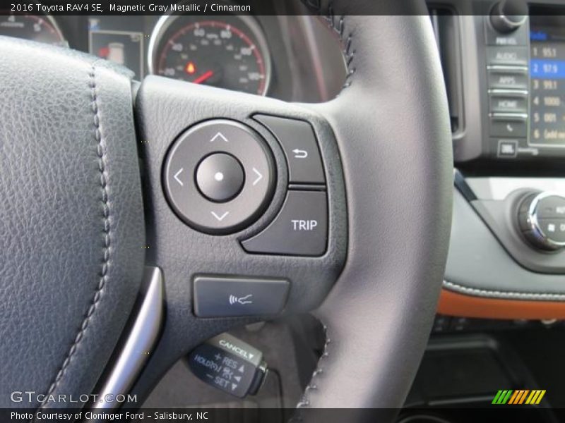 Magnetic Gray Metallic / Cinnamon 2016 Toyota RAV4 SE