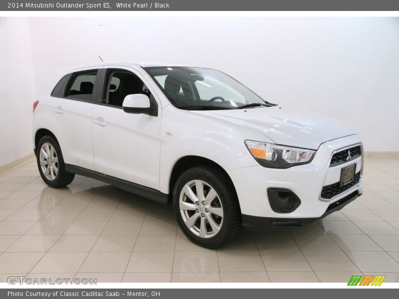 White Pearl / Black 2014 Mitsubishi Outlander Sport ES