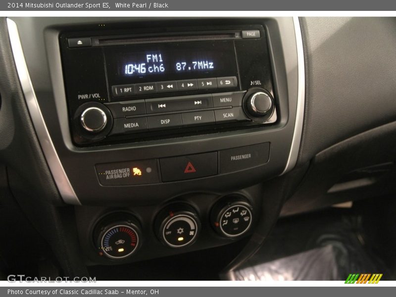 White Pearl / Black 2014 Mitsubishi Outlander Sport ES
