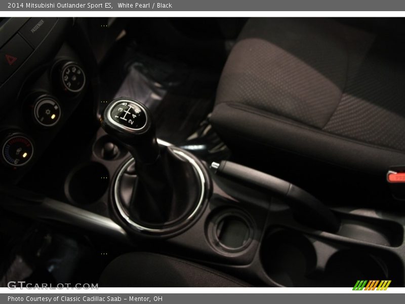 White Pearl / Black 2014 Mitsubishi Outlander Sport ES