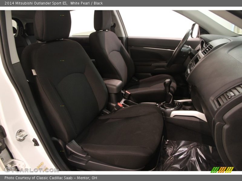 White Pearl / Black 2014 Mitsubishi Outlander Sport ES