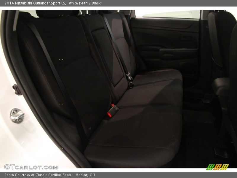 White Pearl / Black 2014 Mitsubishi Outlander Sport ES