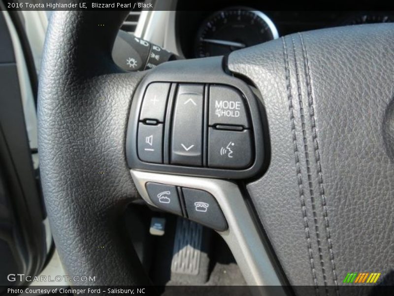 Blizzard Pearl / Black 2016 Toyota Highlander LE