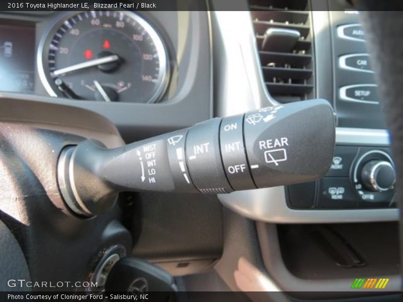 Blizzard Pearl / Black 2016 Toyota Highlander LE