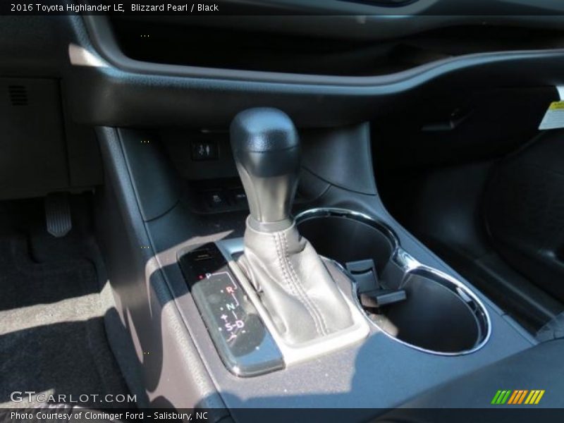 Blizzard Pearl / Black 2016 Toyota Highlander LE