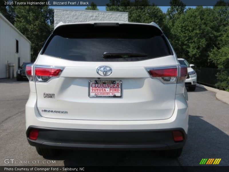 Blizzard Pearl / Black 2016 Toyota Highlander LE