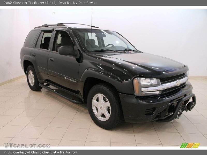 Onyx Black / Dark Pewter 2002 Chevrolet TrailBlazer LS 4x4