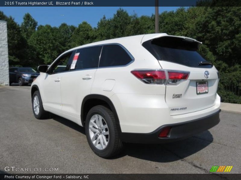 Blizzard Pearl / Black 2016 Toyota Highlander LE