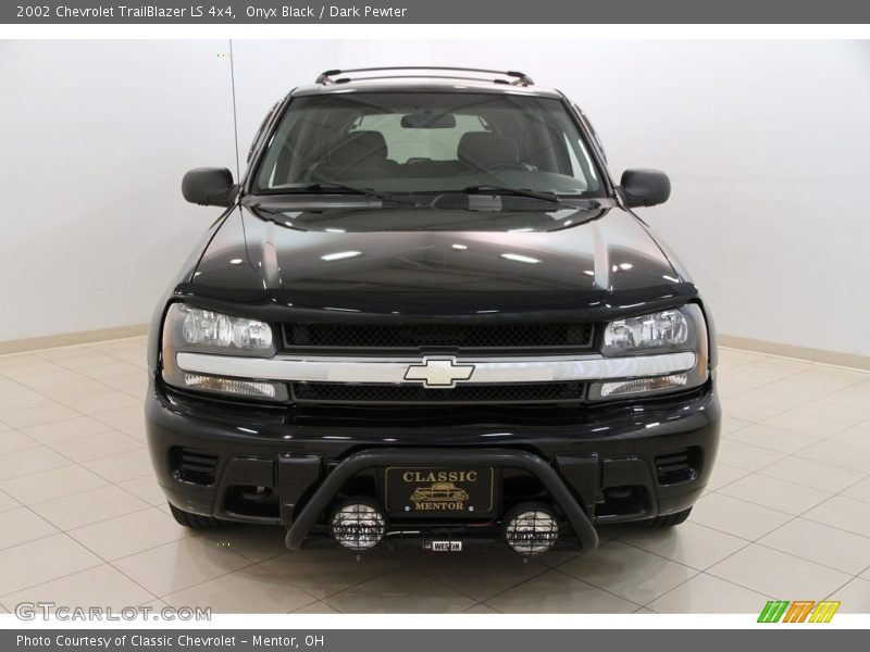 Onyx Black / Dark Pewter 2002 Chevrolet TrailBlazer LS 4x4