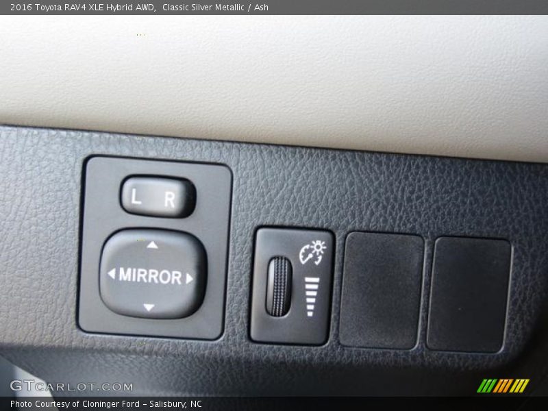 Classic Silver Metallic / Ash 2016 Toyota RAV4 XLE Hybrid AWD