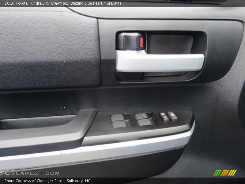 Blazing Blue Pearl / Graphite 2016 Toyota Tundra SR5 CrewMax