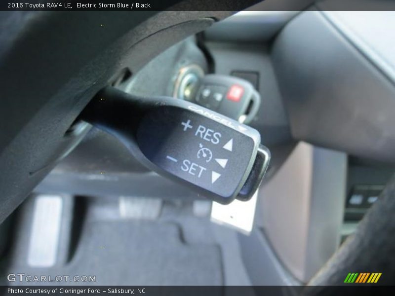 Electric Storm Blue / Black 2016 Toyota RAV4 LE