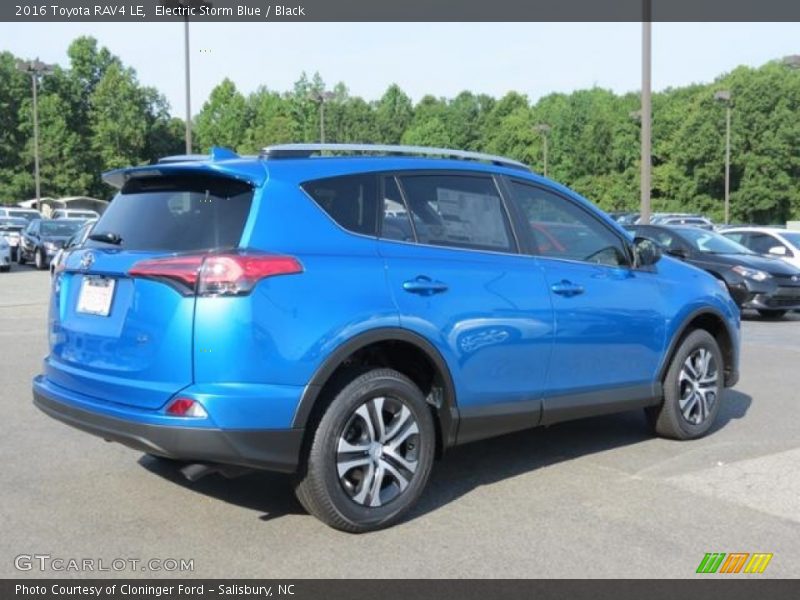Electric Storm Blue / Black 2016 Toyota RAV4 LE