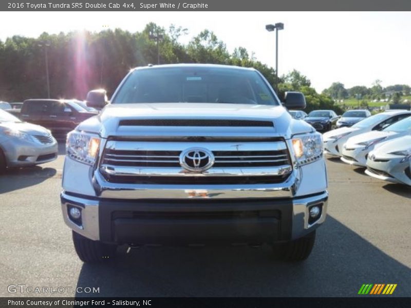 Super White / Graphite 2016 Toyota Tundra SR5 Double Cab 4x4