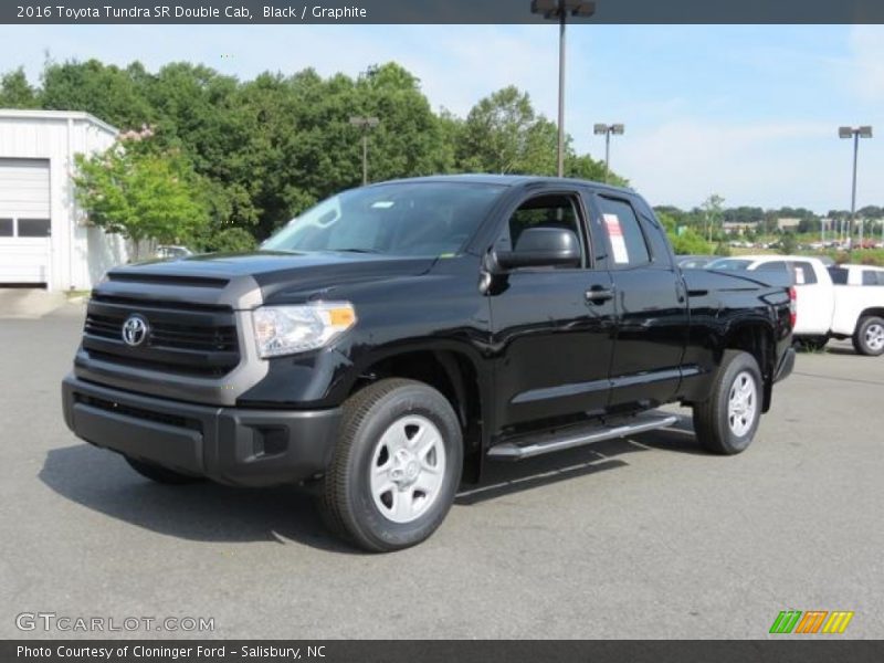 Front 3/4 View of 2016 Tundra SR Double Cab