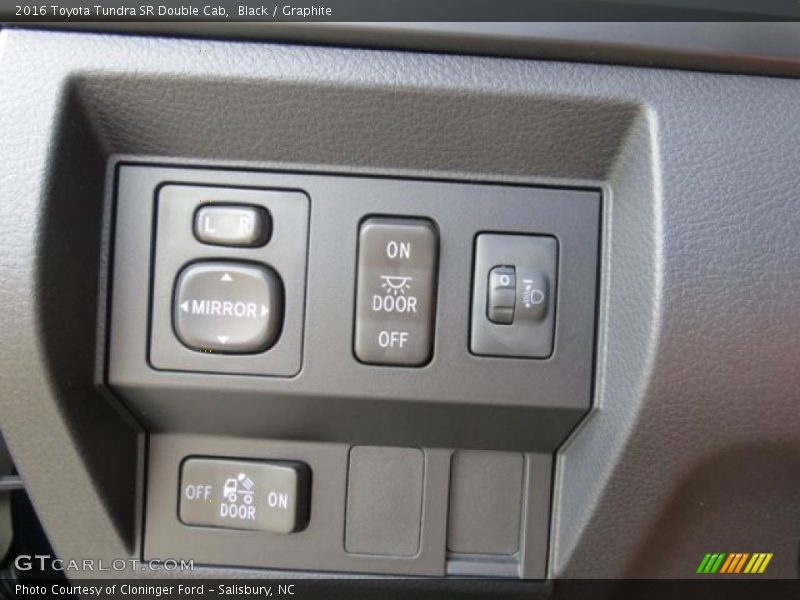 Controls of 2016 Tundra SR Double Cab