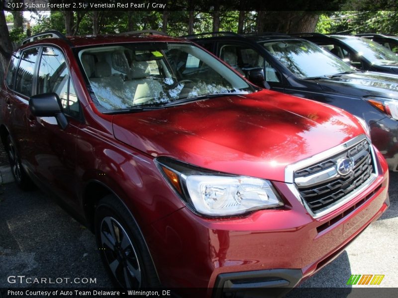 Venetian Red Pearl / Gray 2017 Subaru Forester 2.5i