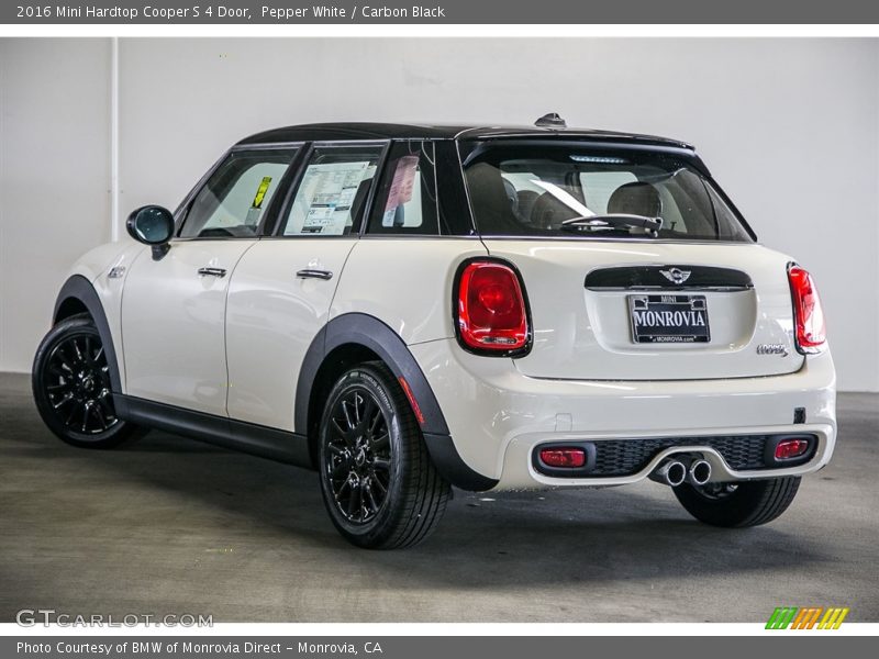 Pepper White / Carbon Black 2016 Mini Hardtop Cooper S 4 Door