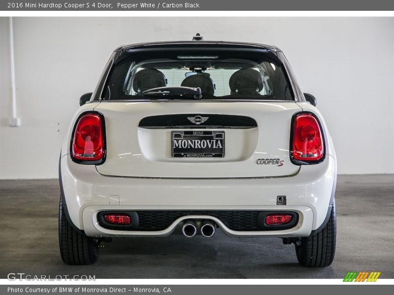 Pepper White / Carbon Black 2016 Mini Hardtop Cooper S 4 Door