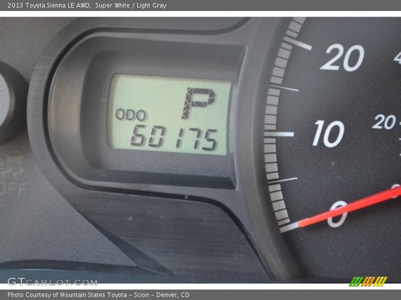 Super White / Light Gray 2013 Toyota Sienna LE AWD