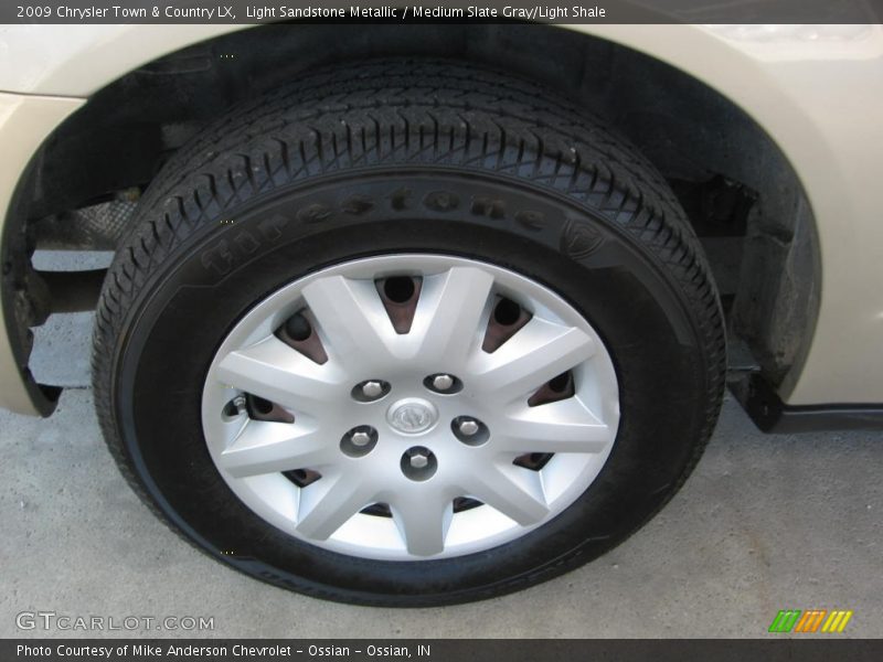 Light Sandstone Metallic / Medium Slate Gray/Light Shale 2009 Chrysler Town & Country LX