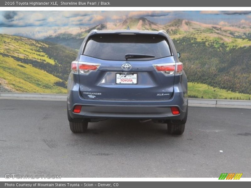 Shoreline Blue Pearl / Black 2016 Toyota Highlander XLE