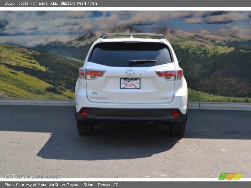 Blizzard Pearl / Ash 2016 Toyota Highlander XLE