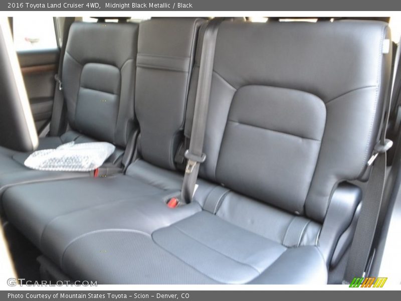 Midnight Black Metallic / Black 2016 Toyota Land Cruiser 4WD
