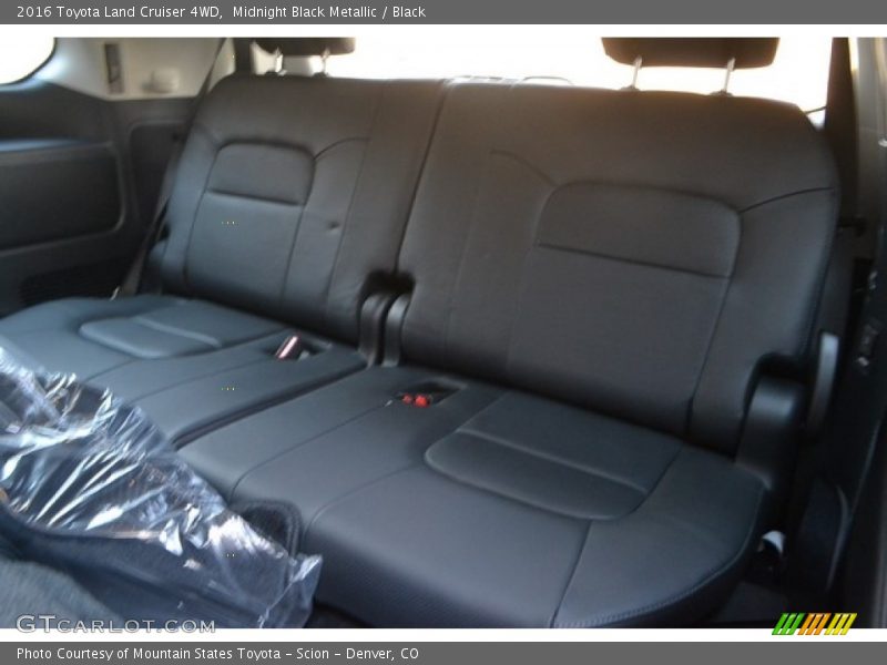 Midnight Black Metallic / Black 2016 Toyota Land Cruiser 4WD