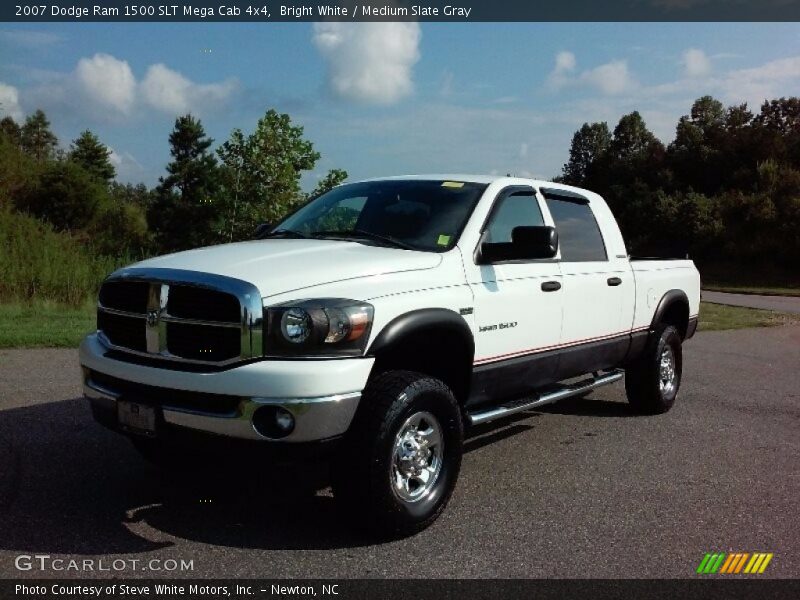 Bright White / Medium Slate Gray 2007 Dodge Ram 1500 SLT Mega Cab 4x4
