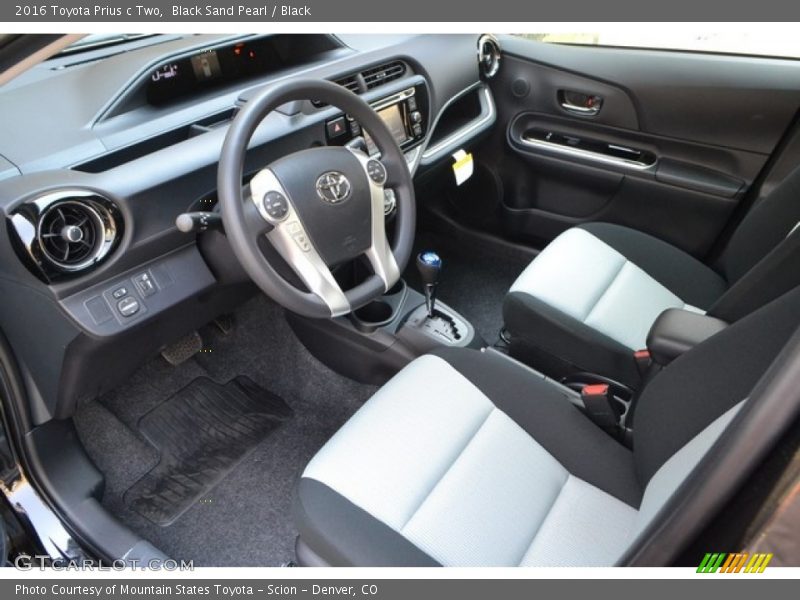 Black Sand Pearl / Black 2016 Toyota Prius c Two
