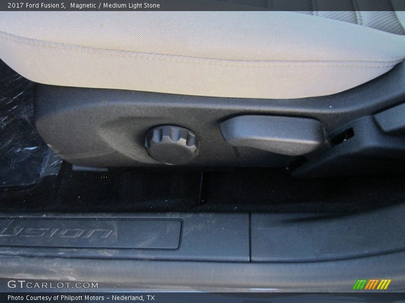 Magnetic / Medium Light Stone 2017 Ford Fusion S