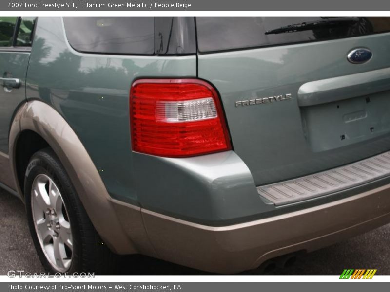 Titanium Green Metallic / Pebble Beige 2007 Ford Freestyle SEL