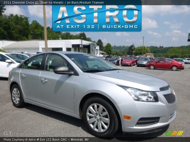 Silver Ice Metallic / Jet Black/Medium Titanium 2011 Chevrolet Cruze LS
