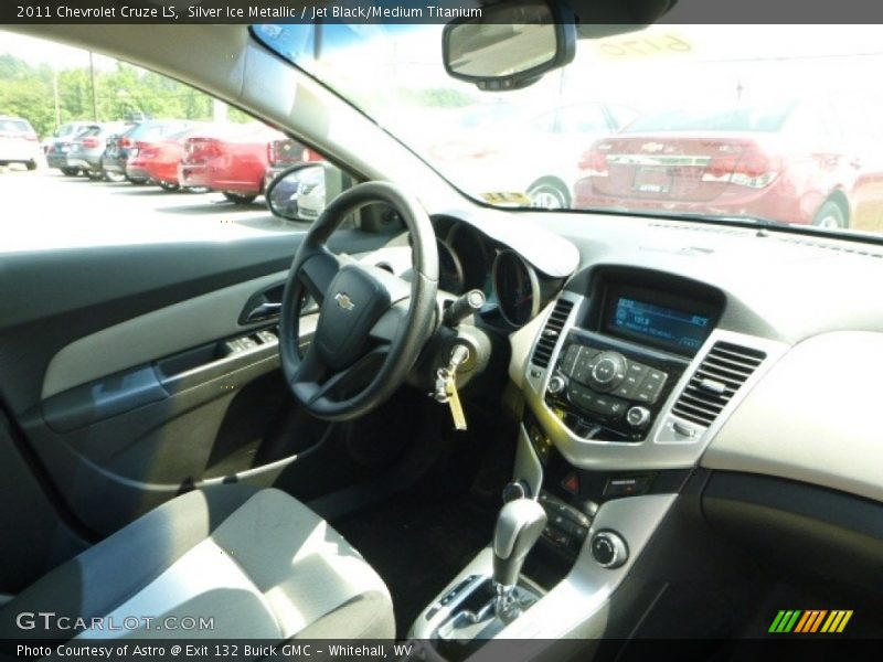 Silver Ice Metallic / Jet Black/Medium Titanium 2011 Chevrolet Cruze LS