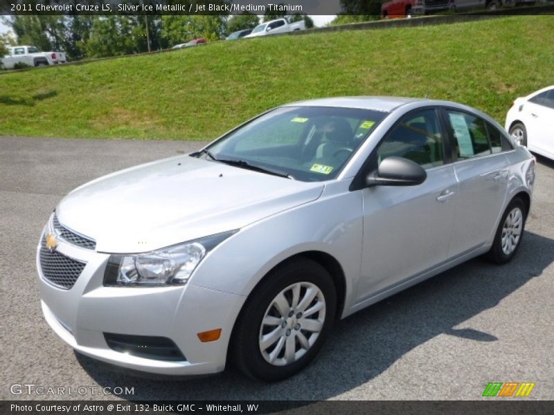 Silver Ice Metallic / Jet Black/Medium Titanium 2011 Chevrolet Cruze LS
