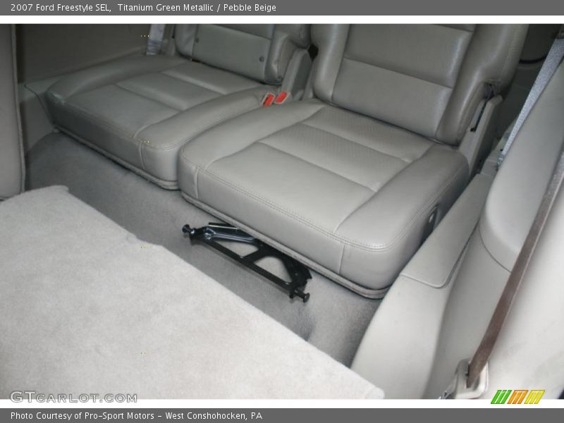 Titanium Green Metallic / Pebble Beige 2007 Ford Freestyle SEL