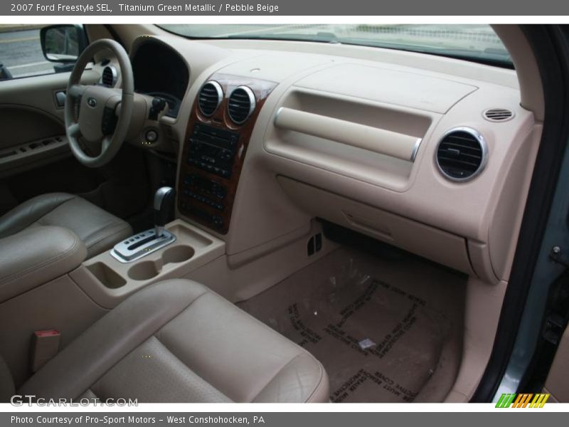Titanium Green Metallic / Pebble Beige 2007 Ford Freestyle SEL