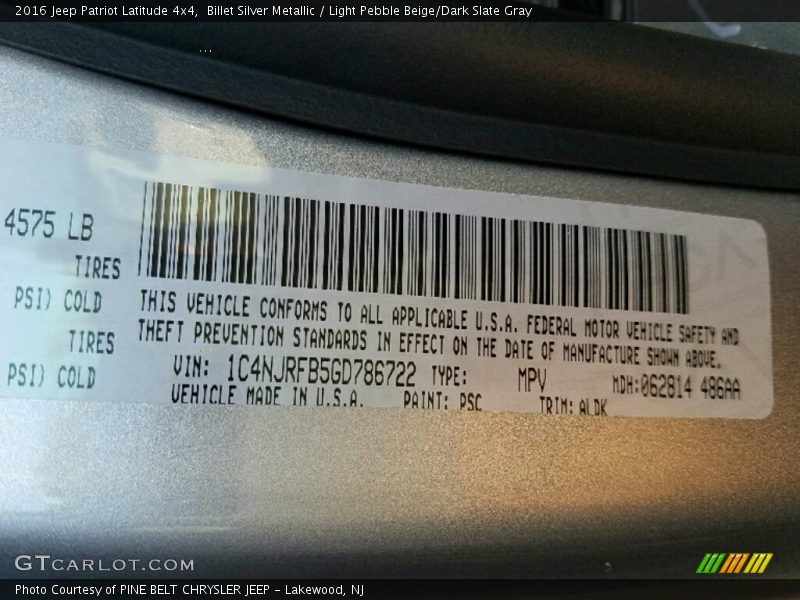 Billet Silver Metallic / Light Pebble Beige/Dark Slate Gray 2016 Jeep Patriot Latitude 4x4