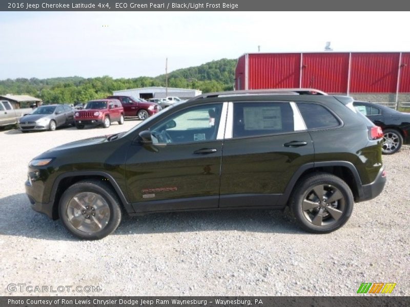 ECO Green Pearl / Black/Light Frost Beige 2016 Jeep Cherokee Latitude 4x4