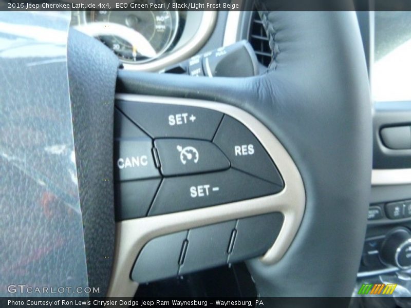 ECO Green Pearl / Black/Light Frost Beige 2016 Jeep Cherokee Latitude 4x4