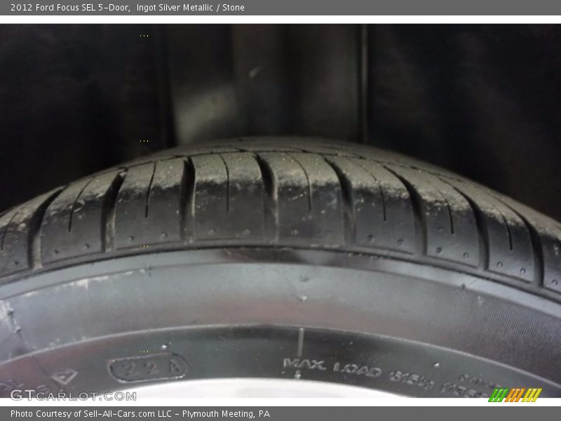 Ingot Silver Metallic / Stone 2012 Ford Focus SEL 5-Door