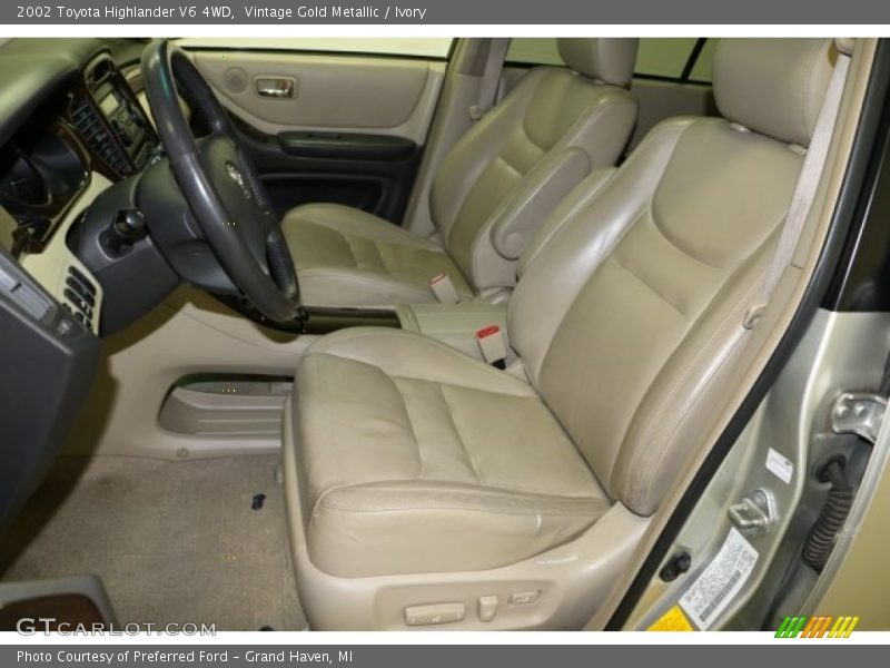 Vintage Gold Metallic / Ivory 2002 Toyota Highlander V6 4WD