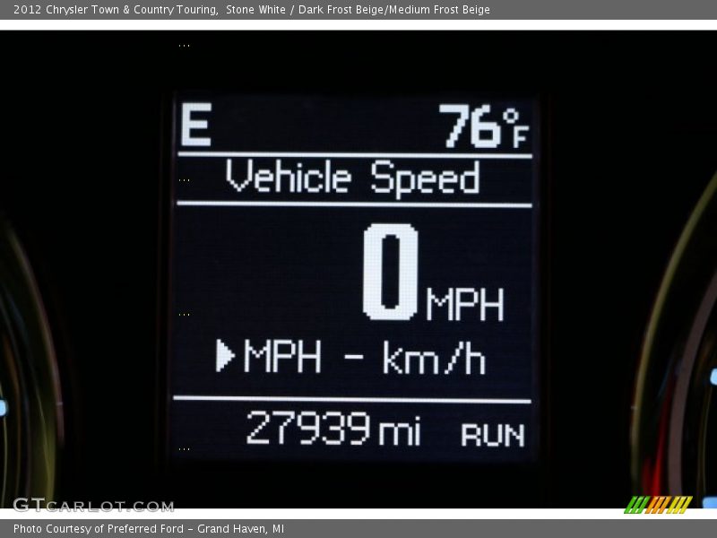 Stone White / Dark Frost Beige/Medium Frost Beige 2012 Chrysler Town & Country Touring