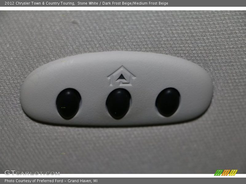 Stone White / Dark Frost Beige/Medium Frost Beige 2012 Chrysler Town & Country Touring