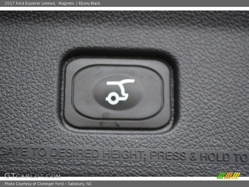 Magnetic / Ebony Black 2017 Ford Explorer Limited