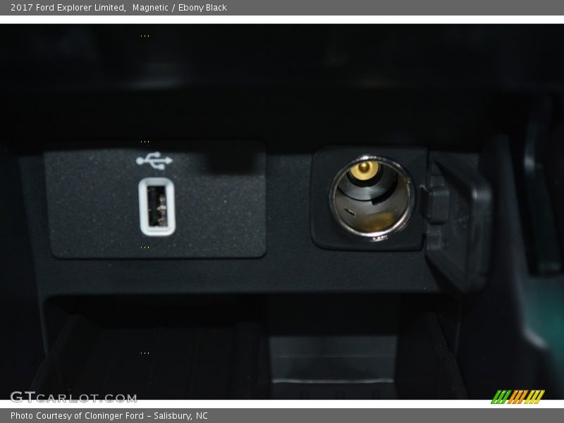 Magnetic / Ebony Black 2017 Ford Explorer Limited