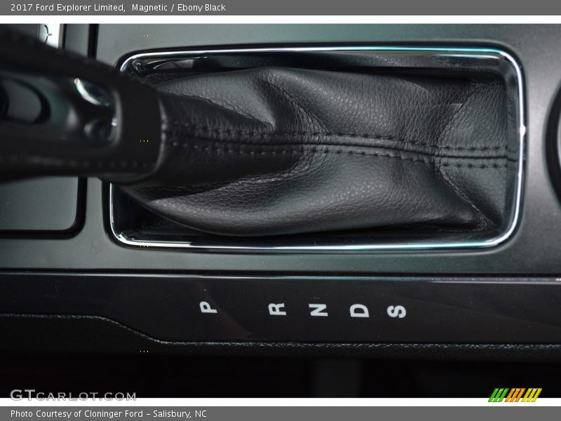 Magnetic / Ebony Black 2017 Ford Explorer Limited