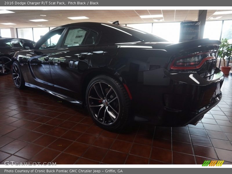 Pitch Black / Black 2016 Dodge Charger R/T Scat Pack